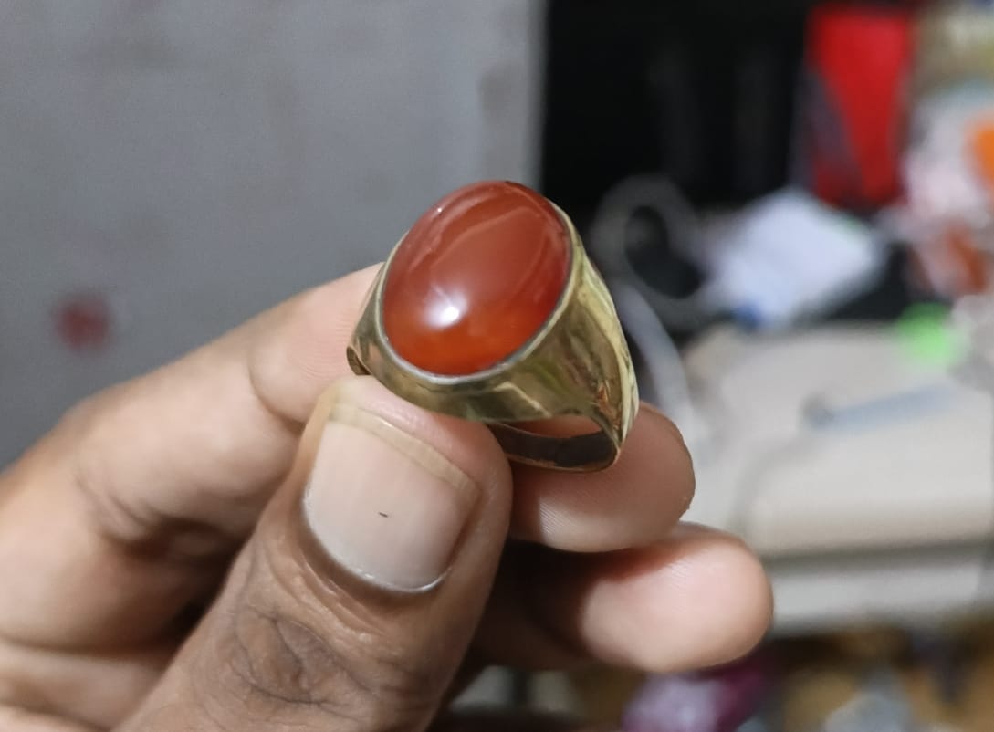 লাল আকিক পাথরের আংটি